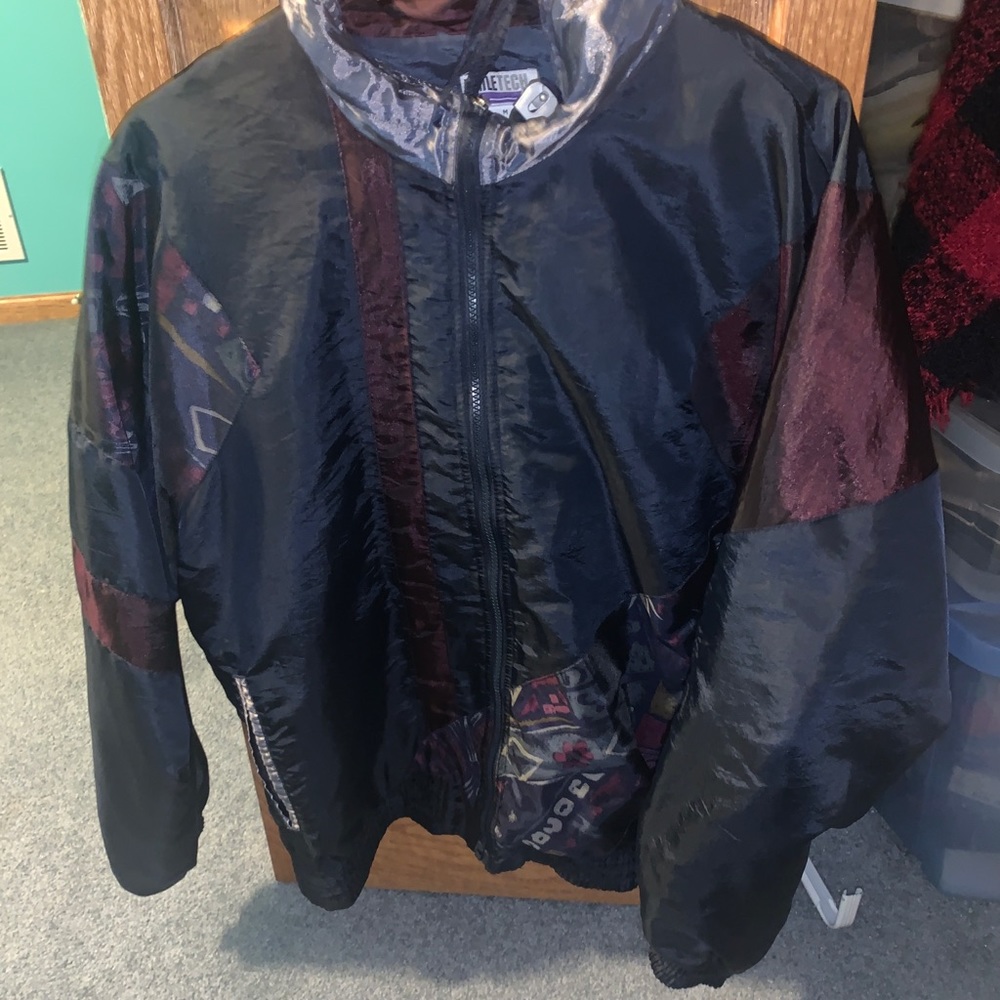 vintage women’s windbreaker